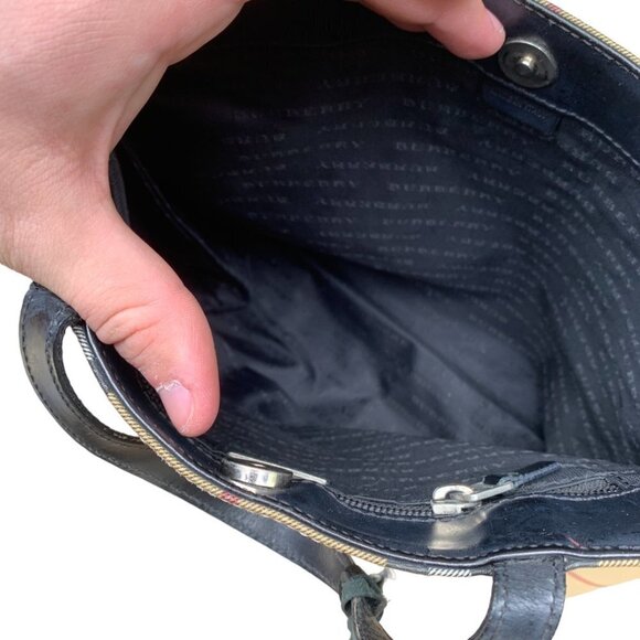 VINTAGE Burberry Novacheck Purse Bag - Picture 13 of 15